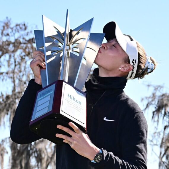Nelly Korda holding the trophy at the 2026 Tournament of Champions.